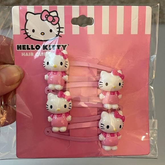 Hello Kitty Makeup and Hair Bundle BNWT!! - Picture 4 of 11